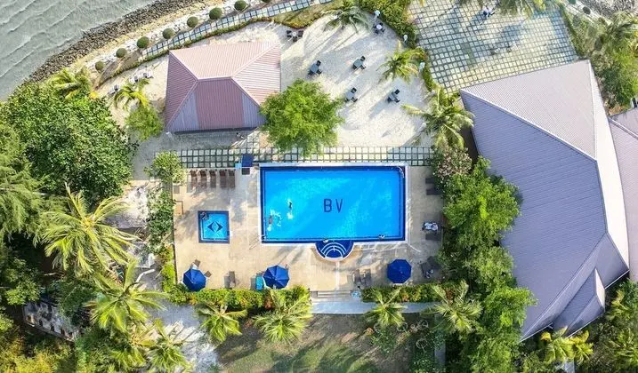 Bella Vista Waterfront Resort