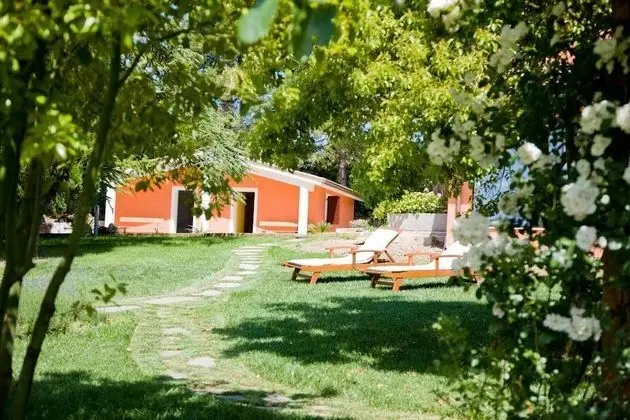Bellafiora Bed & Breakfast