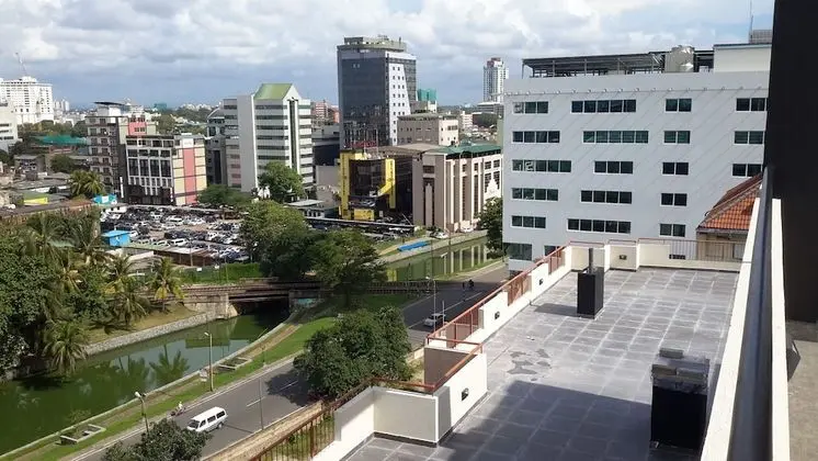 BellaVista Apartments at Cornish Colombo - Dış Mekan