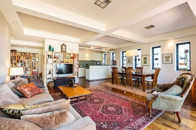BELLE, 2BDR Melbourne Apartment