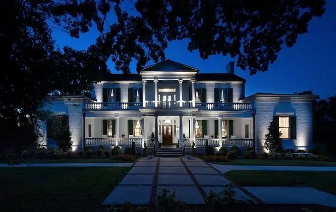 Belle Air Mansion