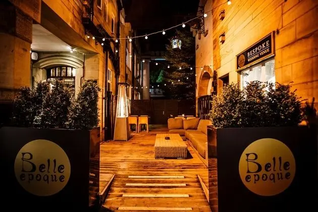 The Belle Epoque - Dış Mekan
