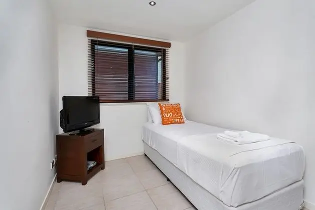 Belle Escapes - Beachfront Ocean View Apartment "4" - Oda