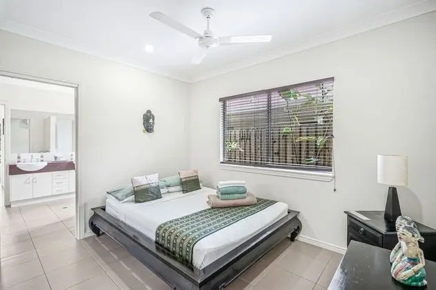 Belle Escapes - Kintamani Villa Palm Cove - Oda
