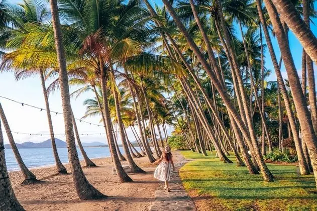 Belle Escapes - Oceanview Suite Alamanda Beachfront Resort "88" - Plaj