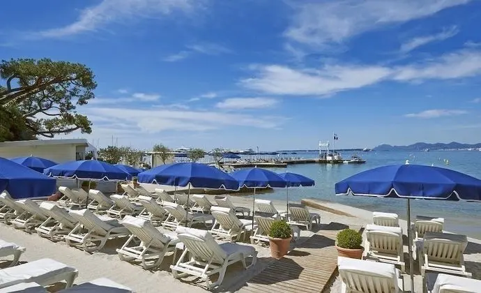 Hotel Belles Rives - Plaj