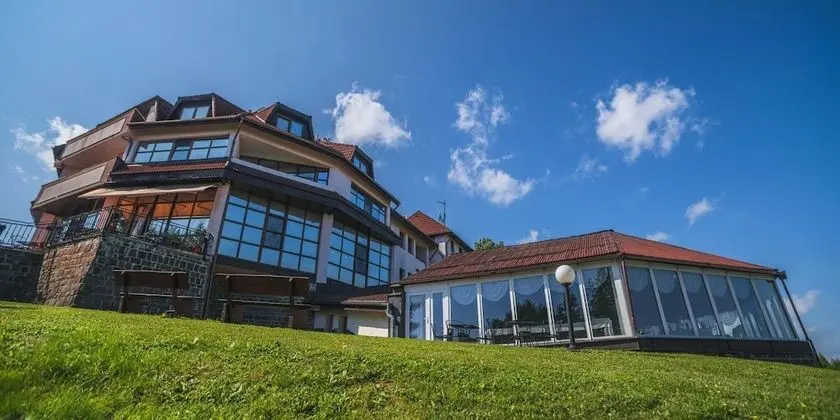 Bellevue Hotel & Resort - 1