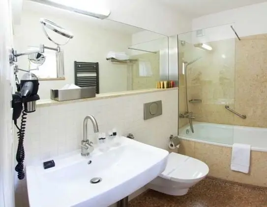 Bellevue Hotel Karlov - Oda