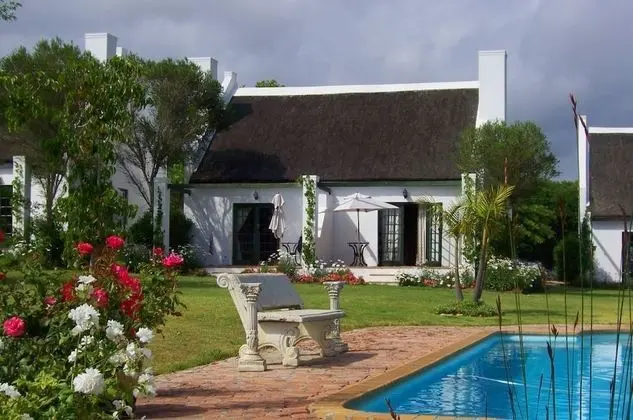 Bellevue Manor Guest House & Wellness Spa Retreat