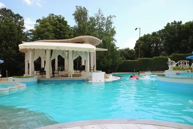Hotel Bellevue - Havuz