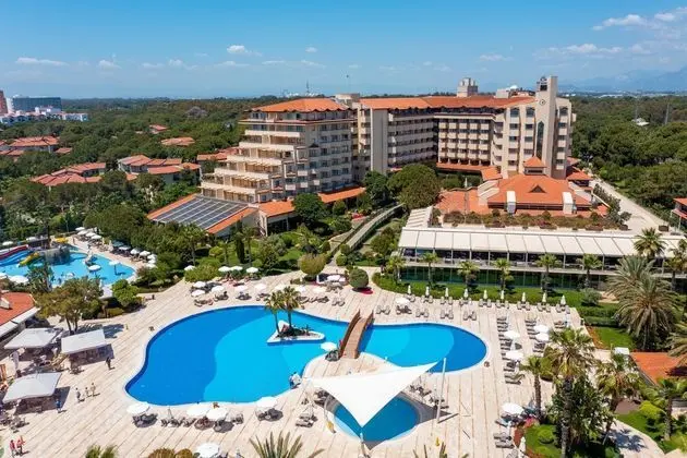 Bellis Deluxe Hotel - Havuz