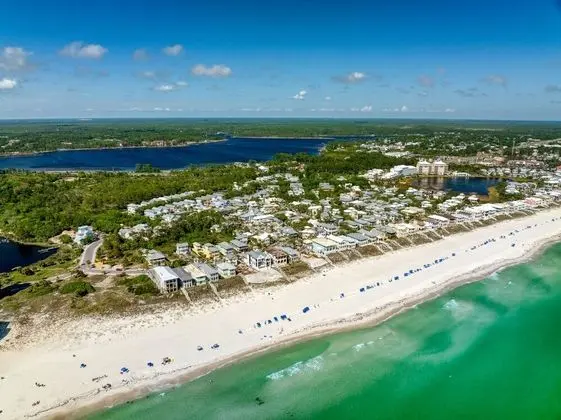 Bellview by Avantstay Gorgeous Home w/ Multiple Balconies & Living Areas - Plaj