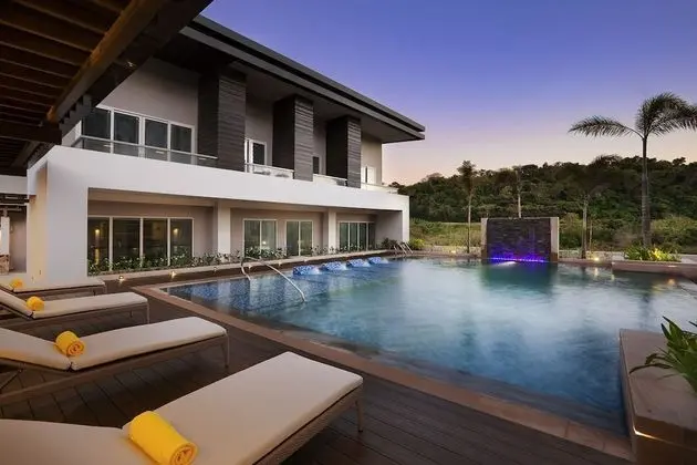 Belmont Hotel Boracay - Havuz