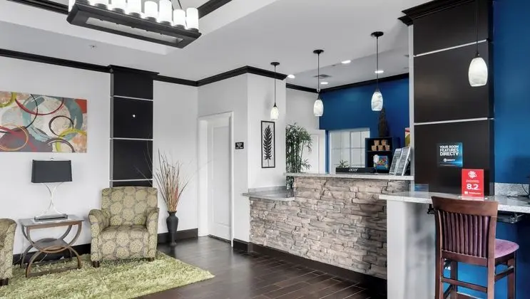 Belmont Inn and Suites - Lobi