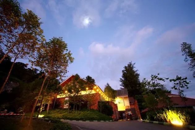 Belum Rainforest Resort