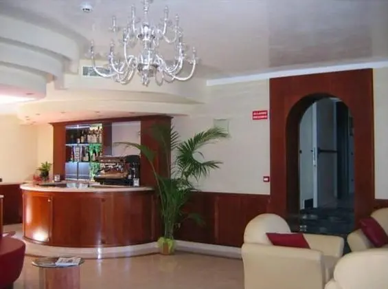 Belvedere Club Hotel - Lobi