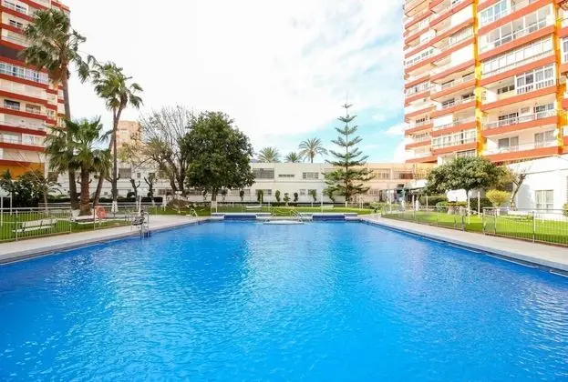 Benalmadena Costa II - First Line Beach 1BR Apartment - Havuz