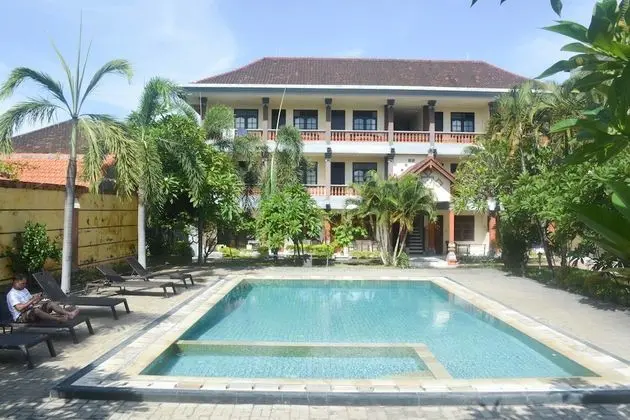 Beneyasa Beach Inn 1