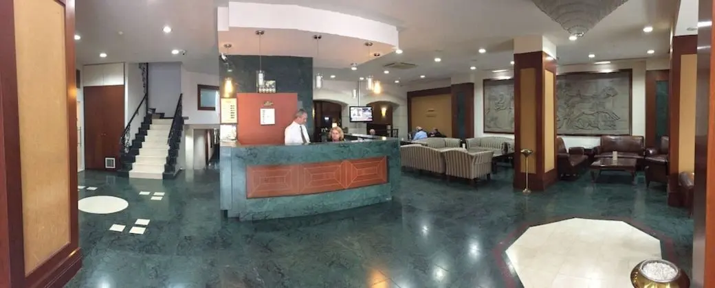 Benler Hotel - Lobi
