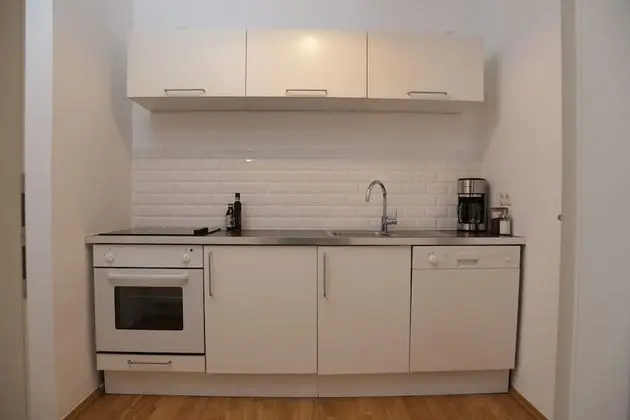 BENSIMON apartments Prenzlauer Berg - Mutfak