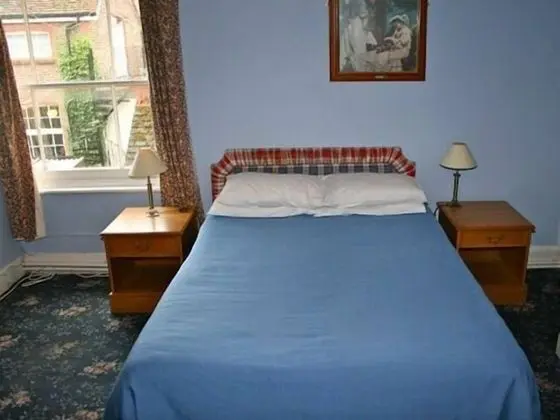 The Bent Arms - B&B