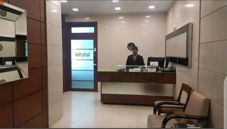 Bentley Hotel Churchgate