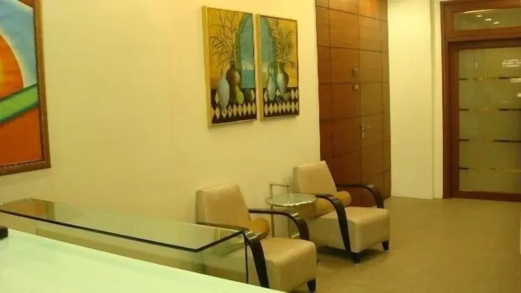 Bentley Hotel Churchgate - Lobi