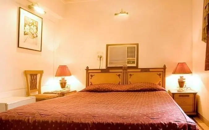 Hotel Benzy Palace - Oda