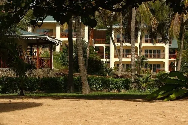 Bequia Beach Hotel Luxury Resort & Spa - Plaj
