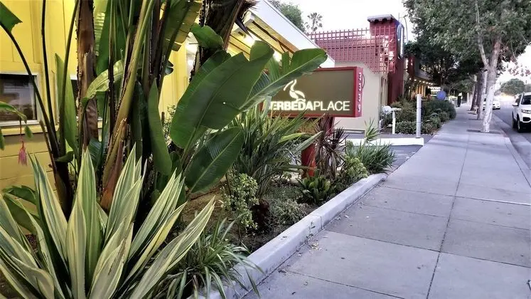 Berbeda Place
