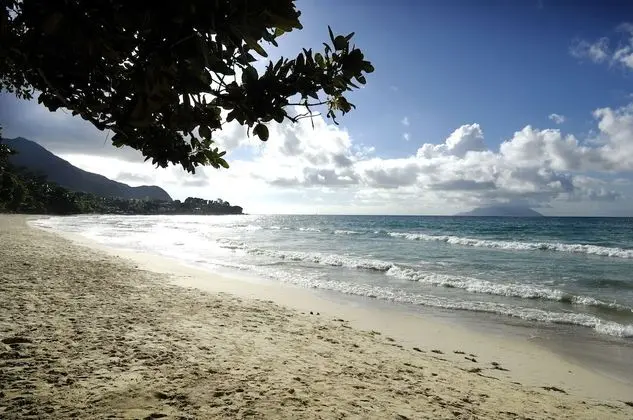 Berjaya Beau Vallon Bay Resort & Casino - Plaj