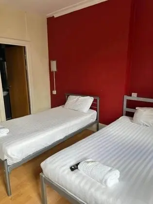 Berkeley Court Hotel - Genel