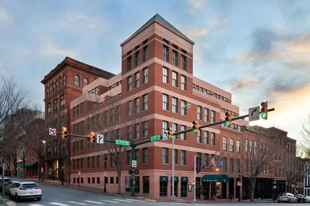 The Berkeley Richmond, Outset Collection by Hilton - Öne Çıkan Resim