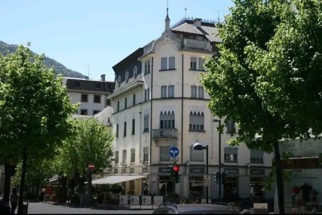 Bernina Express Rooms - Lobi