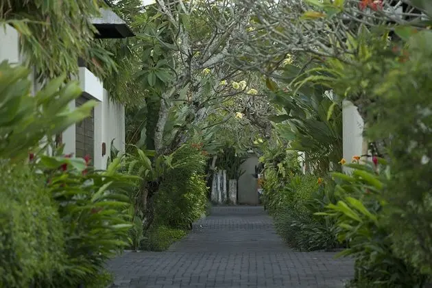 Berry Amour Villas