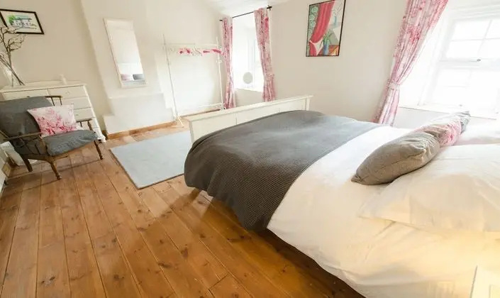 Berry Cottage Croyde 4 Bedrooms Sleeps 7-9 Dog Friendly - Oda