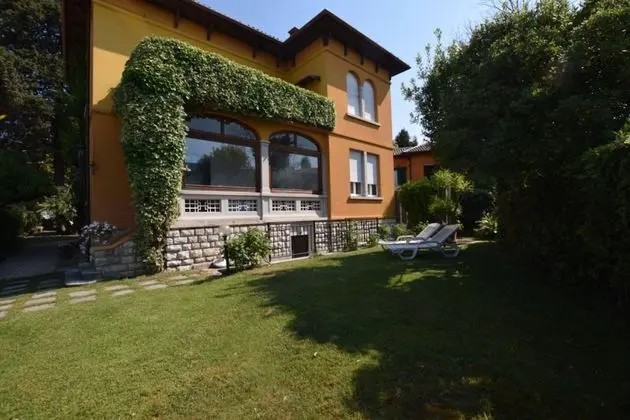 Villa Besana at 200 mt From Lake
