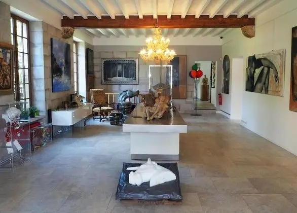 Besharat Gallery & Museum