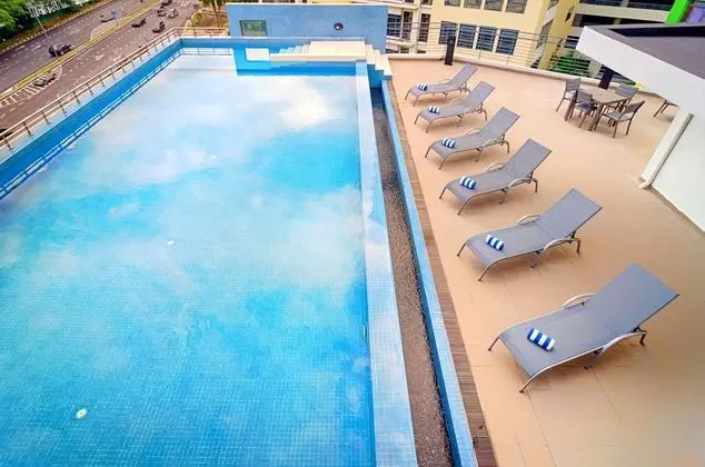 BESPOKE HOTEL PUCHONG - Havuz
