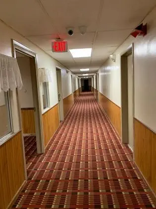 Best budget inn - Bar