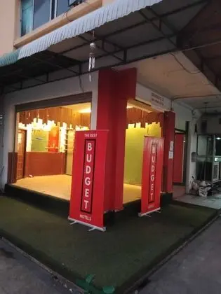 The Best Budget Hotel - Lobi