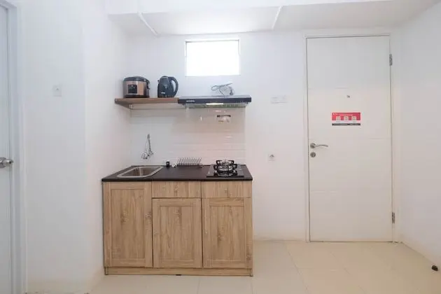 Best Choice and Comfy 3BR at Bassura City Apartment - Mutfak