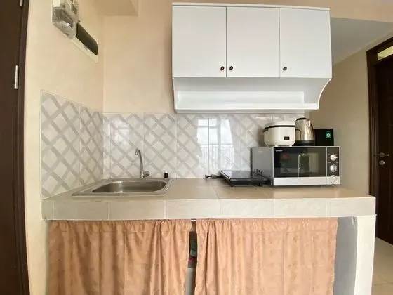 Best Deal 2Br At Mekarwangi Square Cibaduyut Apartment - Mutfak