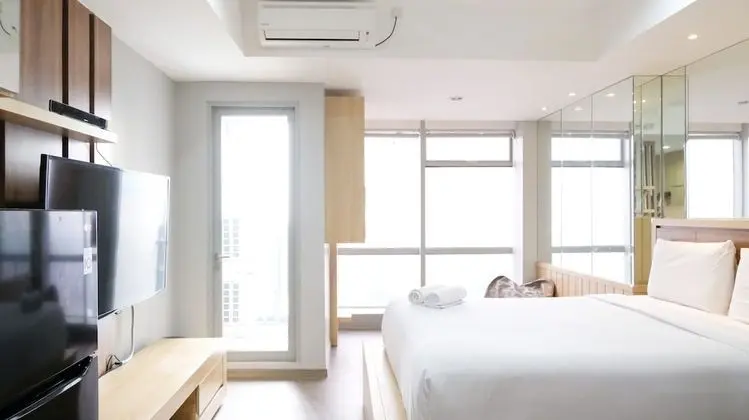 Best Deal And Smart Living Studio At Grand Sungkono Lagoon Apartment - Oda