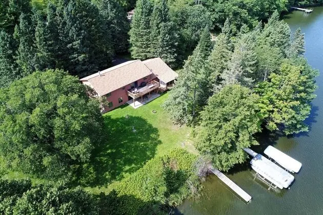 Best Home on Lake Namakagon - Dış Mekan
