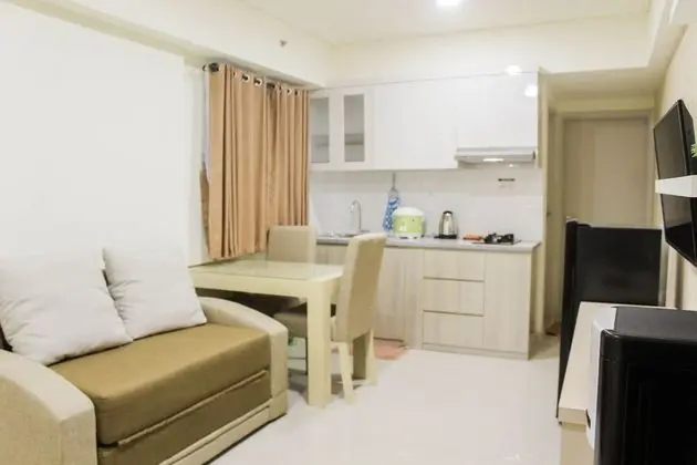 Best And Homey 2Br With Sofa Bed At Meikarta Apartment - İç Mekan