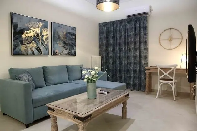 Best House Anakreontos - Öne Çıkan Resim