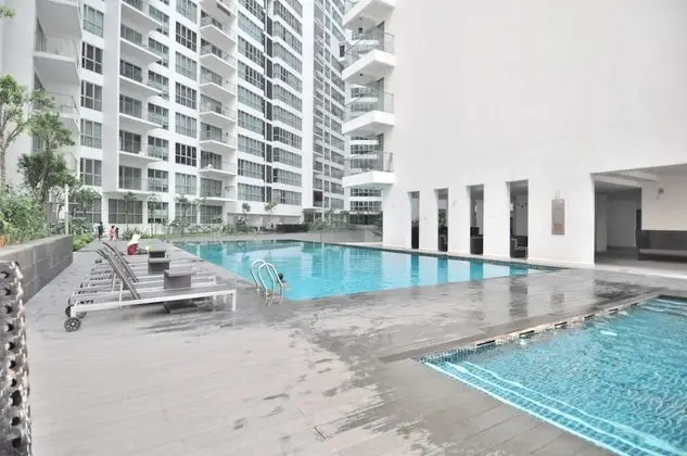 Best KL City View at Regalia Residence - Havuz