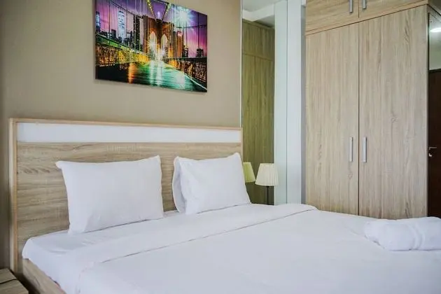 Best Location Studio Apartment at Springwood Residence