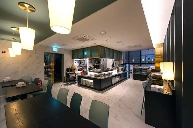 Best Louis Hamilton Hotel Changwon - Yerinde Yemek
